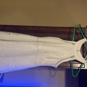 homecoming dress never worn size 3/4 fits good